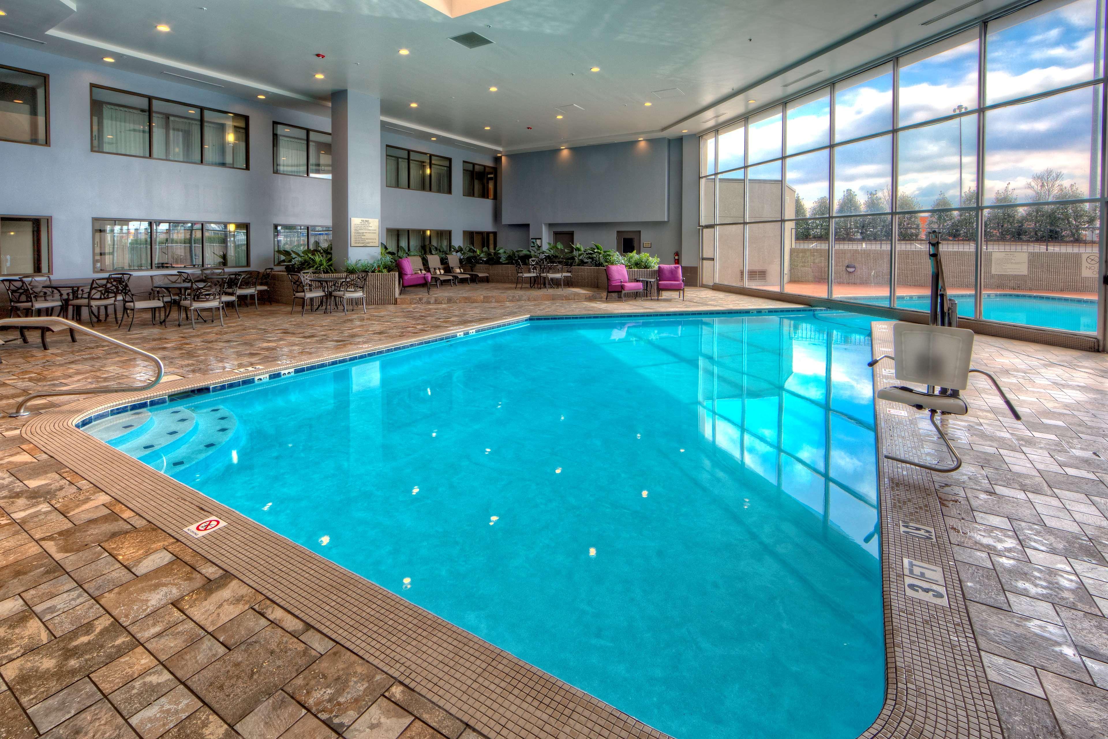 Doubletree By Hilton Decatur Riverfront Экстерьер фото