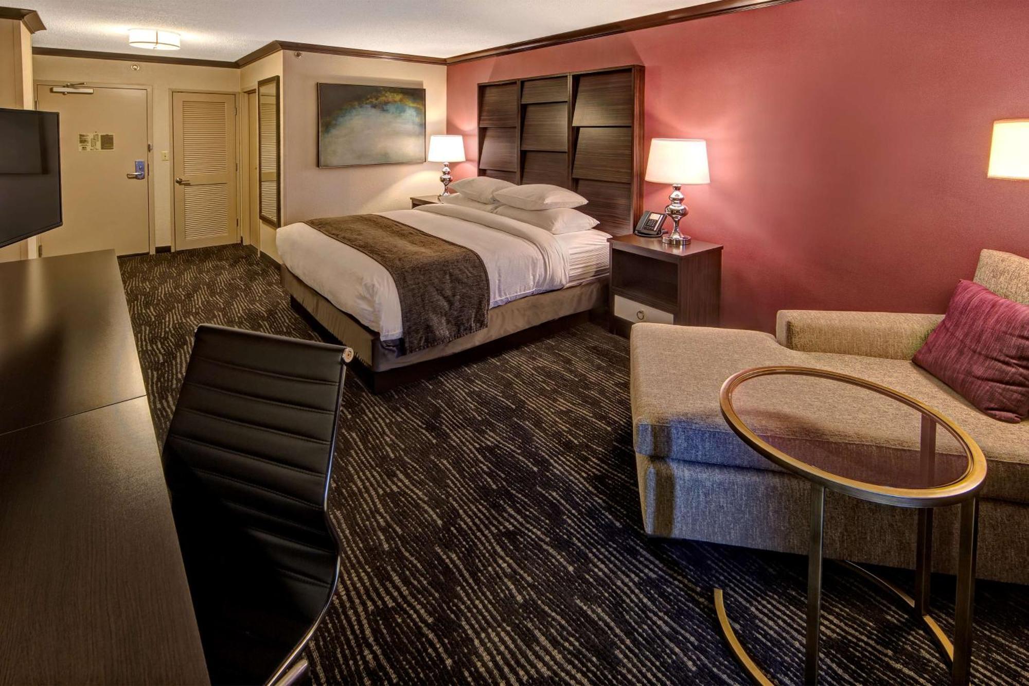Doubletree By Hilton Decatur Riverfront Экстерьер фото