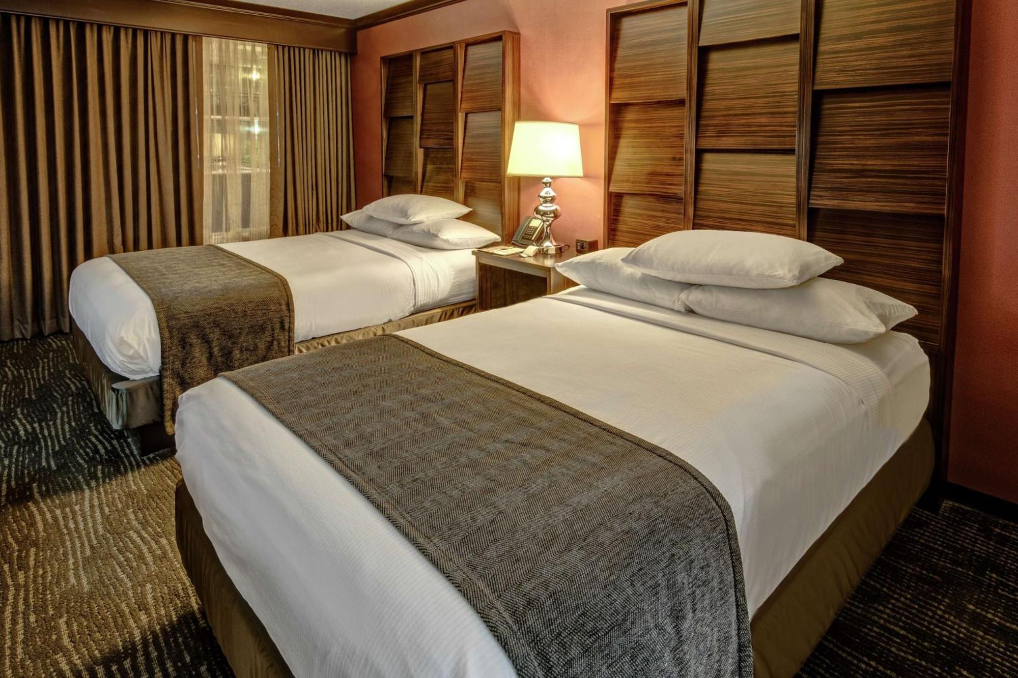 Doubletree By Hilton Decatur Riverfront Экстерьер фото