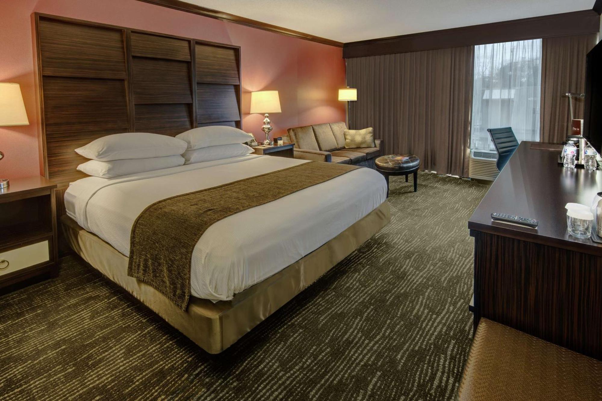 Doubletree By Hilton Decatur Riverfront Экстерьер фото